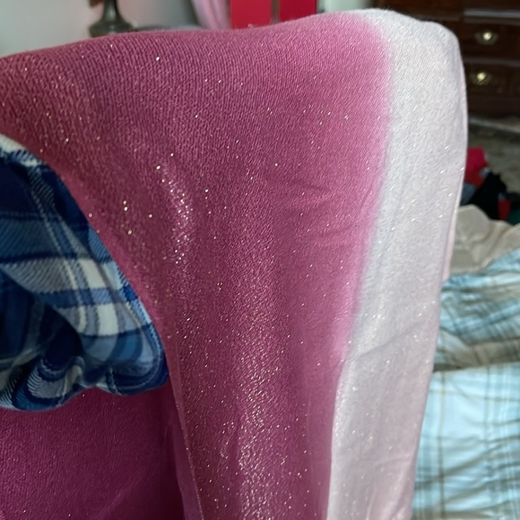 Brand new, Classy Wine / INC concepts, large reversible Wrap-shawl bought@ Macys - Picture 5 of 9